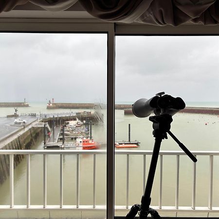 Cote Cottage Apt 3 Chambres Bien Equipee Vue Imprenable Sur Port Et Mer Etreham Exterior photo