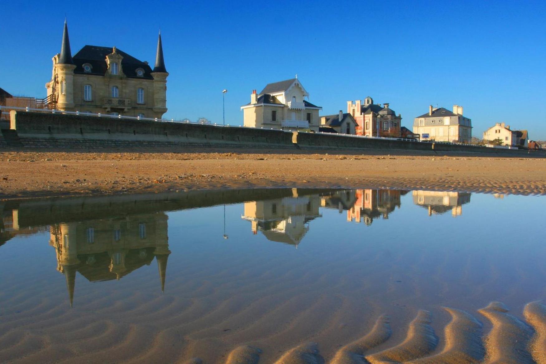 Cote Cottage Apt 3 Chambres Bien Equipee Vue Imprenable Sur Port Et Mer Etreham Exterior photo