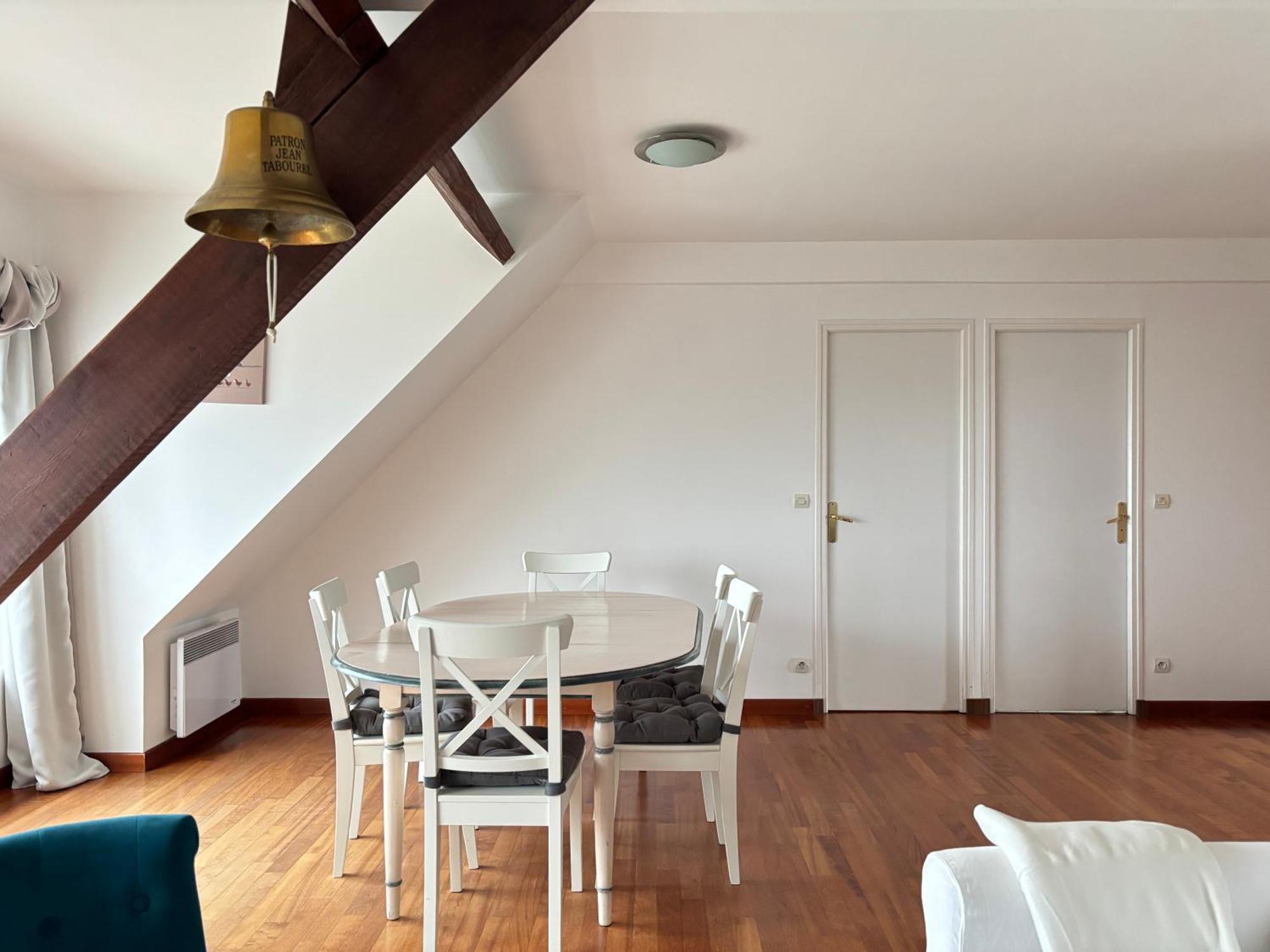 Cote Cottage Apt 3 Chambres Bien Equipee Vue Imprenable Sur Port Et Mer Etreham Exterior photo